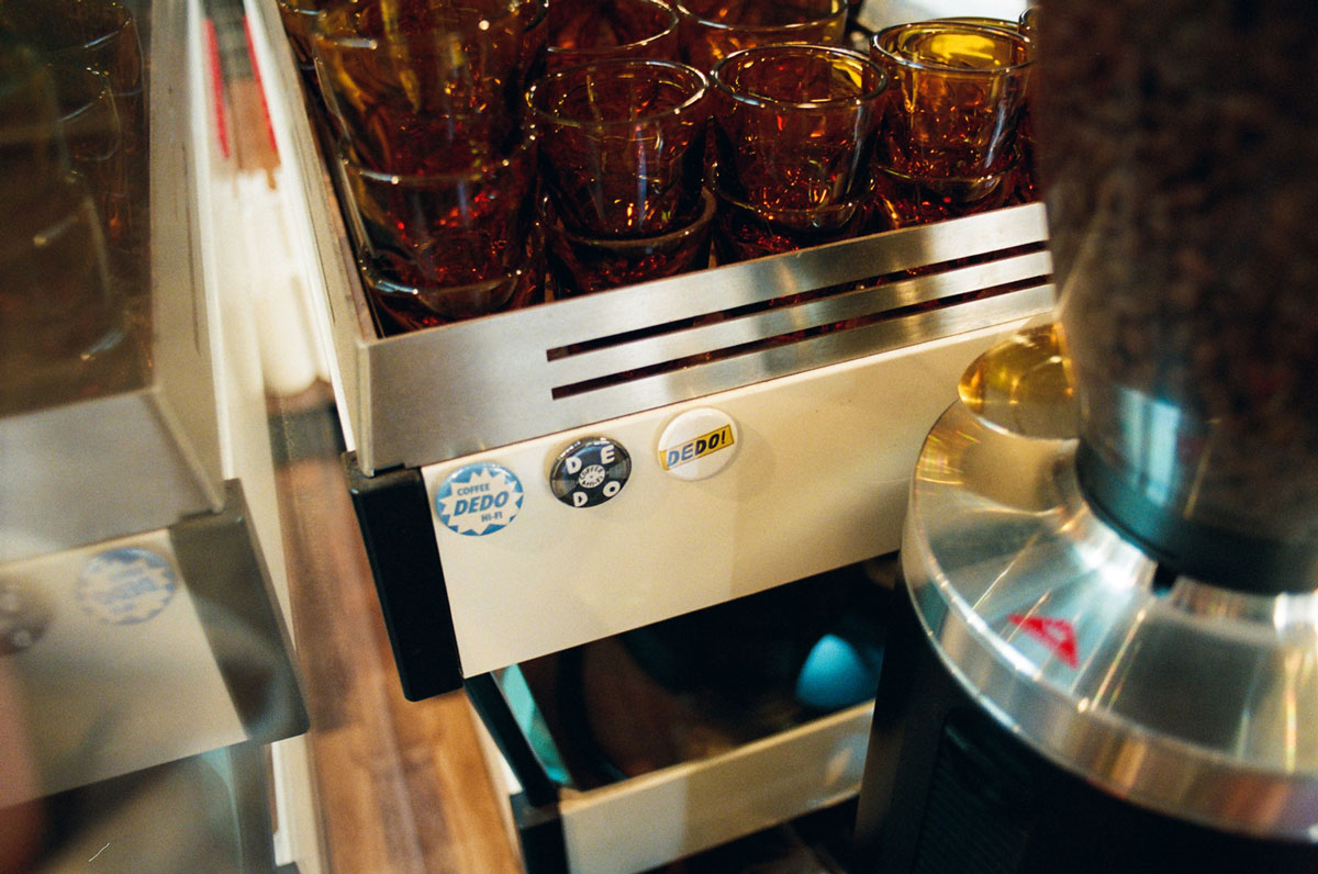 Outside front entrence of Dedo Coffee